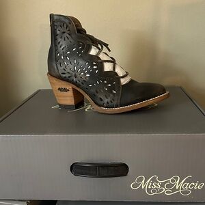 Miss Macie Women's Black Lace-Up Boots